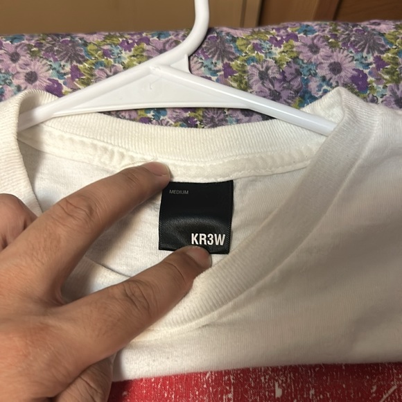 KR3W Men’s Size Medium White Graphic T-Shirt $10 - Picture 4 of 6